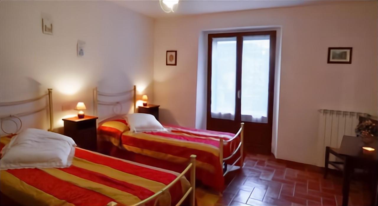 Agriturismo Bellavista Radicondoli ภายนอก รูปภาพ