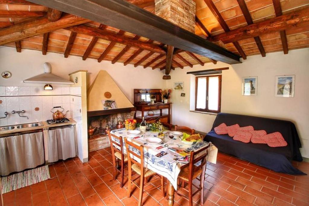 Agriturismo Bellavista Radicondoli ภายนอก รูปภาพ